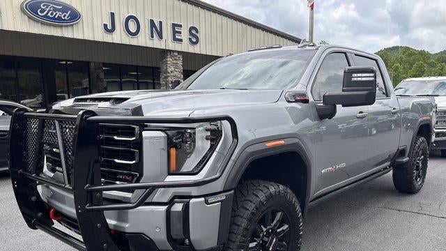 2024 GMC Sierra 2500HD AT4