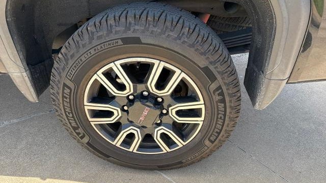 2023 GMC Sierra 2500HD AT4