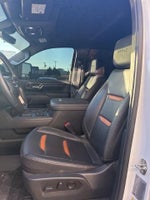 2024 Sierra 2500HD Thumbnail 2