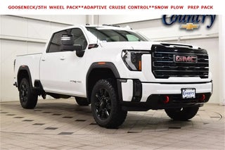 2024 GMC Sierra 2500HD with Summit White Exterior