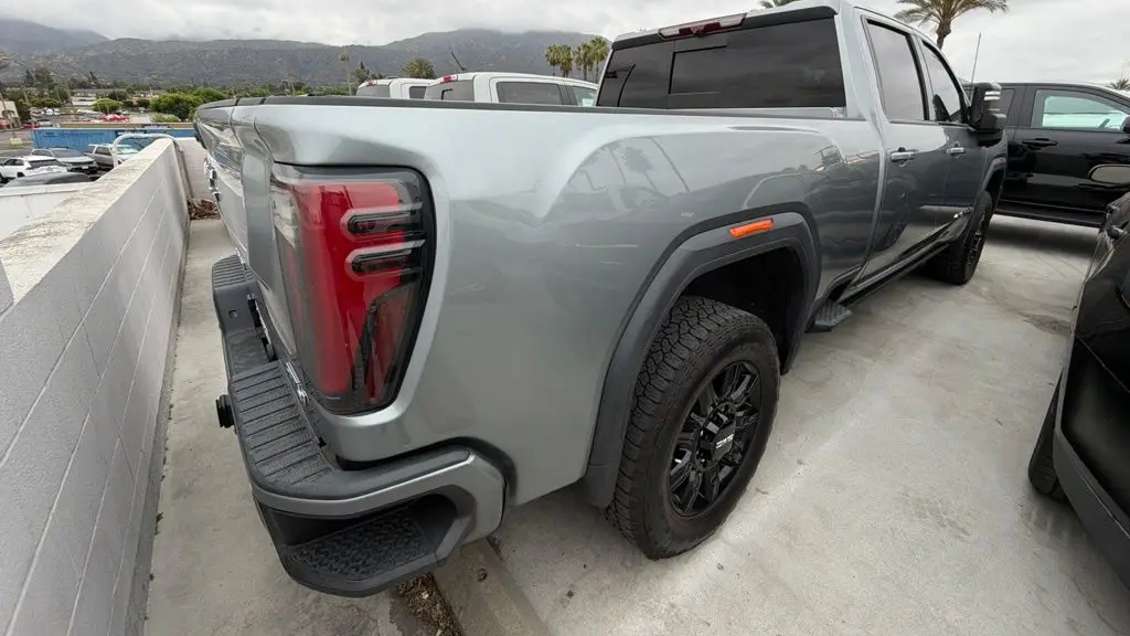 2024 GMC Sierra 2500HD AT4