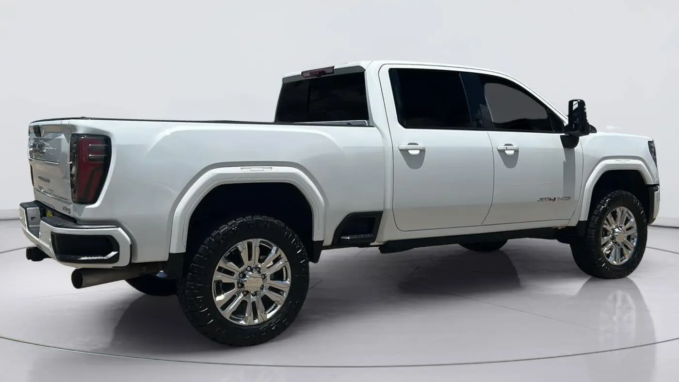 2024 GMC Sierra 2500HD AT4