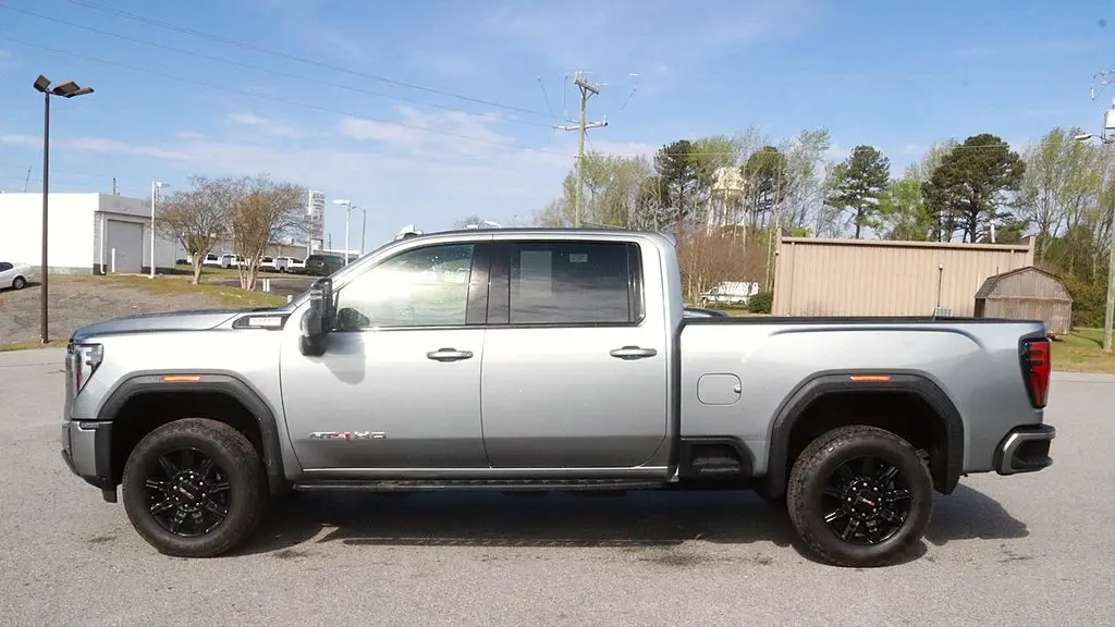 2024 GMC Sierra 2500HD AT4