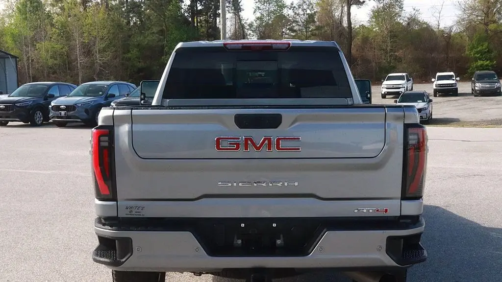 2024 GMC Sierra 2500HD AT4