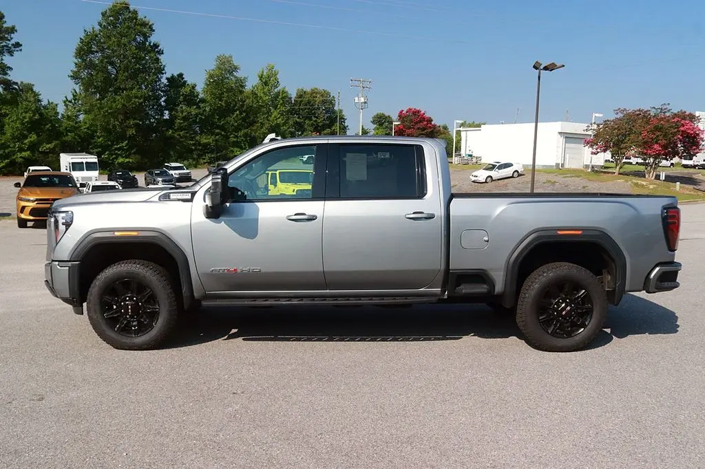2024 GMC Sierra Hd - $73,520