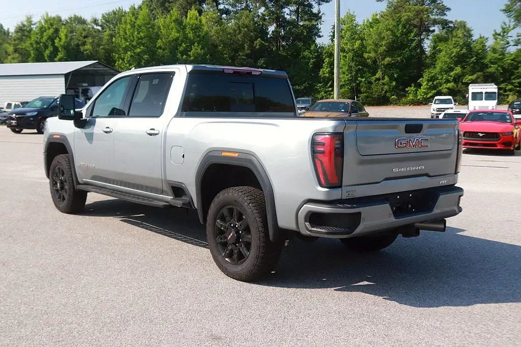 2024 GMC Sierra Hd - $73,520