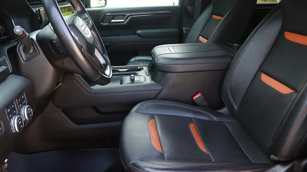 2024 GMC Sierra 2500HD AT4