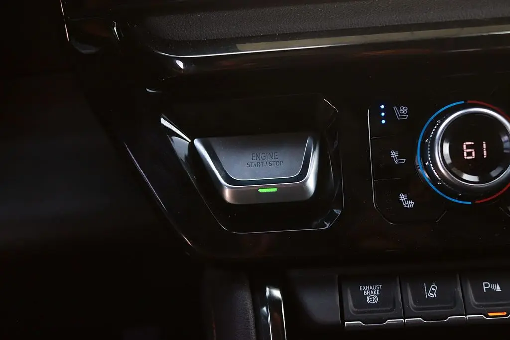 2024 GMC Sierra Hd - $73,520
