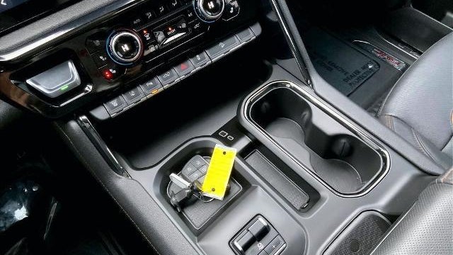 2024 GMC Sierra 2500HD AT4