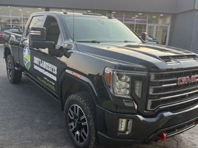 2022 GMC Sierra 2500HD 4X4 AT4 4DR Crew Cab SB