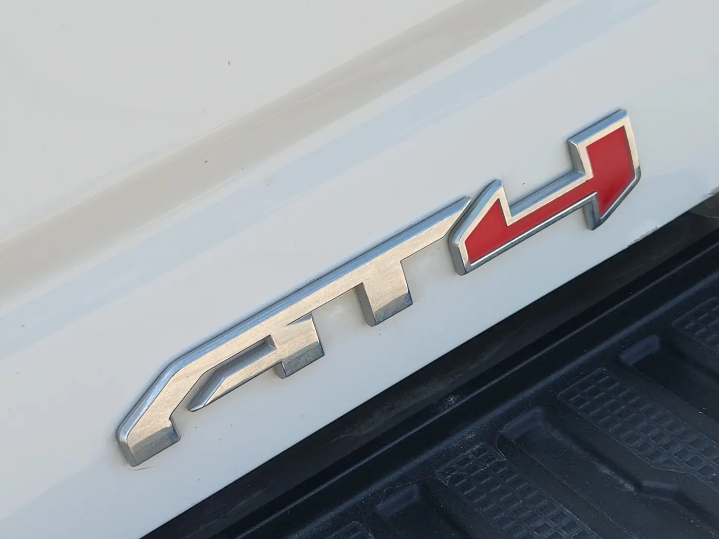 2024 GMC Sierra Hd - $59,915