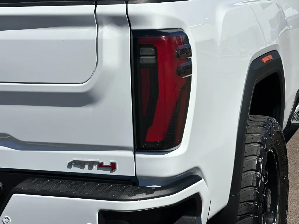 2024 GMC Sierra Hd - $73,787