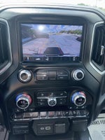 2023 Sierra 2500HD Thumbnail 15