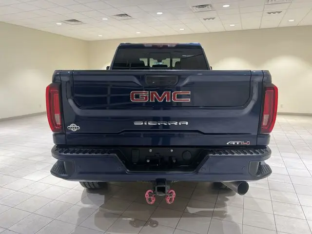 2022 GMC Sierra Hd - $55,815