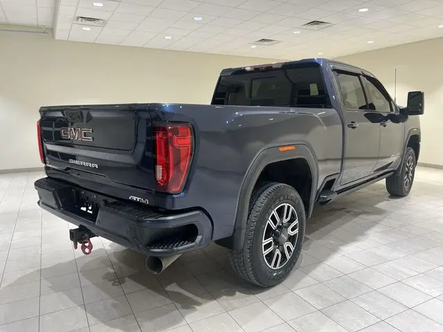 2022 GMC Sierra Hd - $55,815