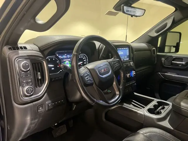 2022 GMC Sierra Hd - $55,815