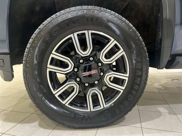 2022 GMC Sierra Hd - $55,815