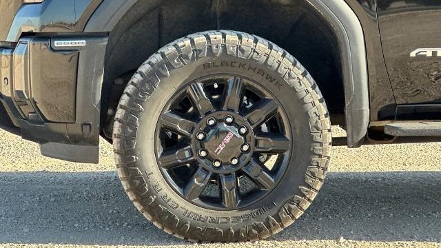 2024 GMC Sierra 2500HD AT4