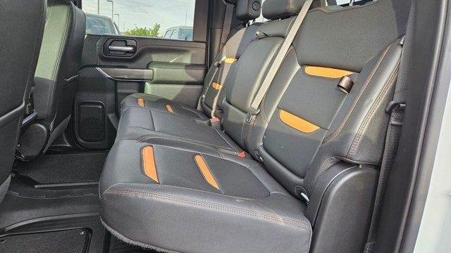 2023 GMC Sierra 2500HD AT4