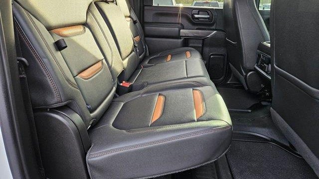 2023 GMC Sierra 2500HD AT4