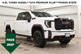 2024 GMC Sierra 2500HD with Summit White Exterior