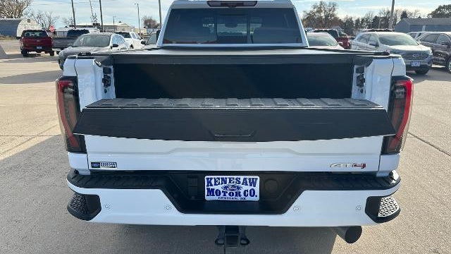 2024 GMC Sierra 2500HD AT4