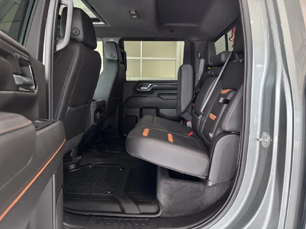 2024 GMC Sierra Hd - $70,487