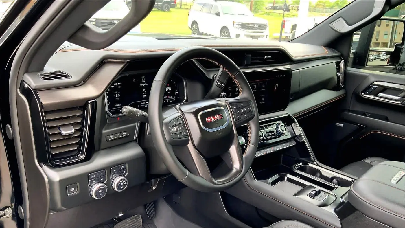 2024 GMC Sierra 2500HD AT4