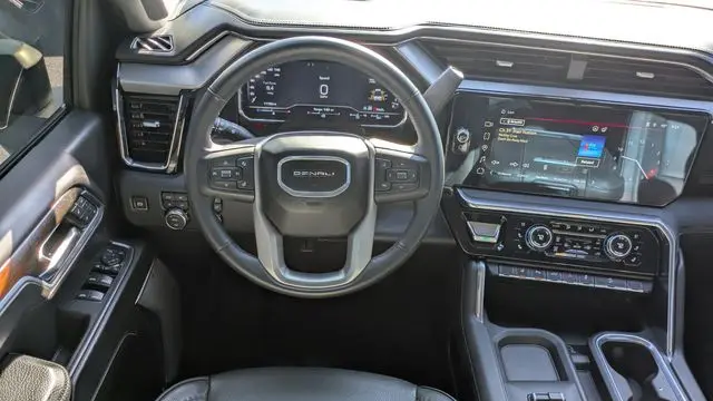 2024 GMC Sierra 2500HD Denali
