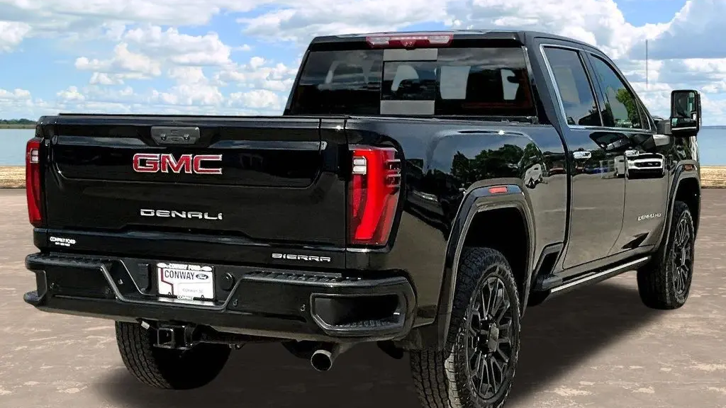 2024 GMC Sierra 2500HD Denali