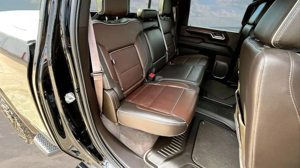 2024 GMC Sierra 2500HD Denali