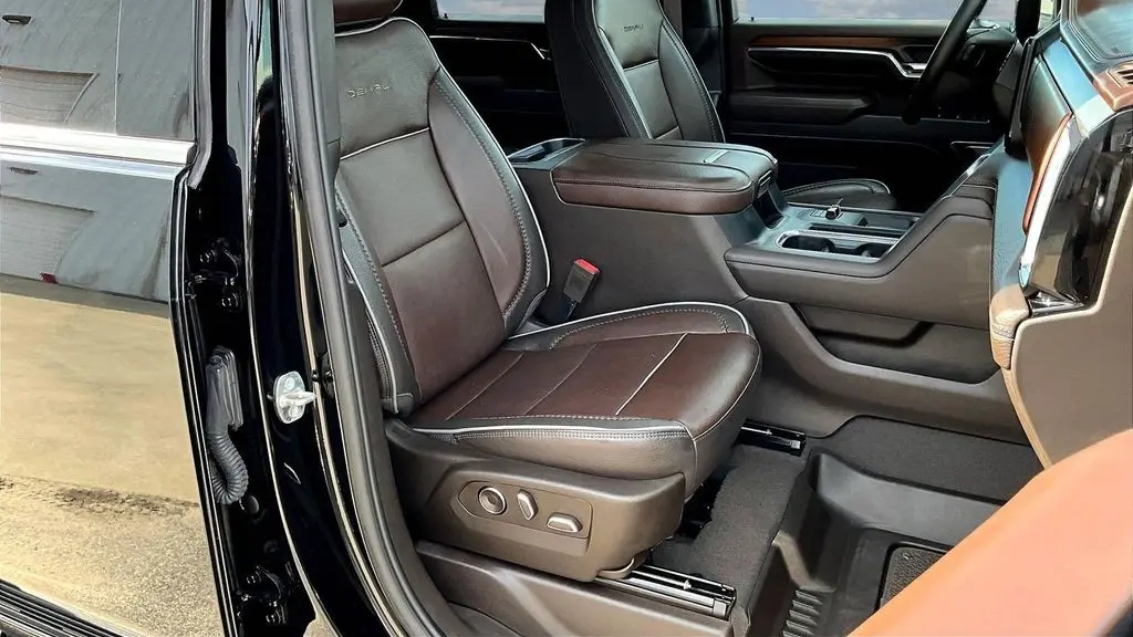 2024 GMC Sierra 2500HD Denali