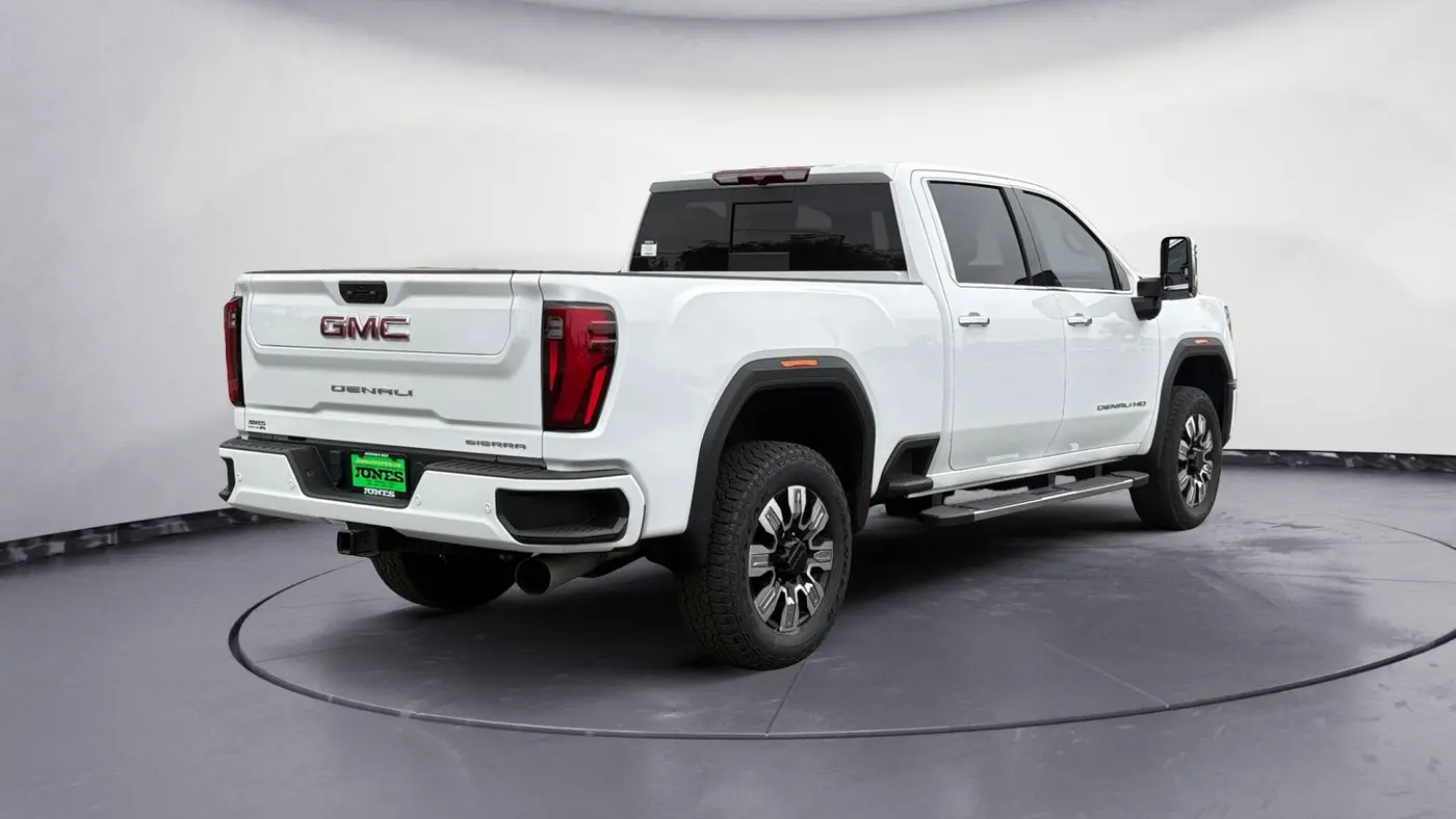 2024 GMC Sierra 2500HD Denali