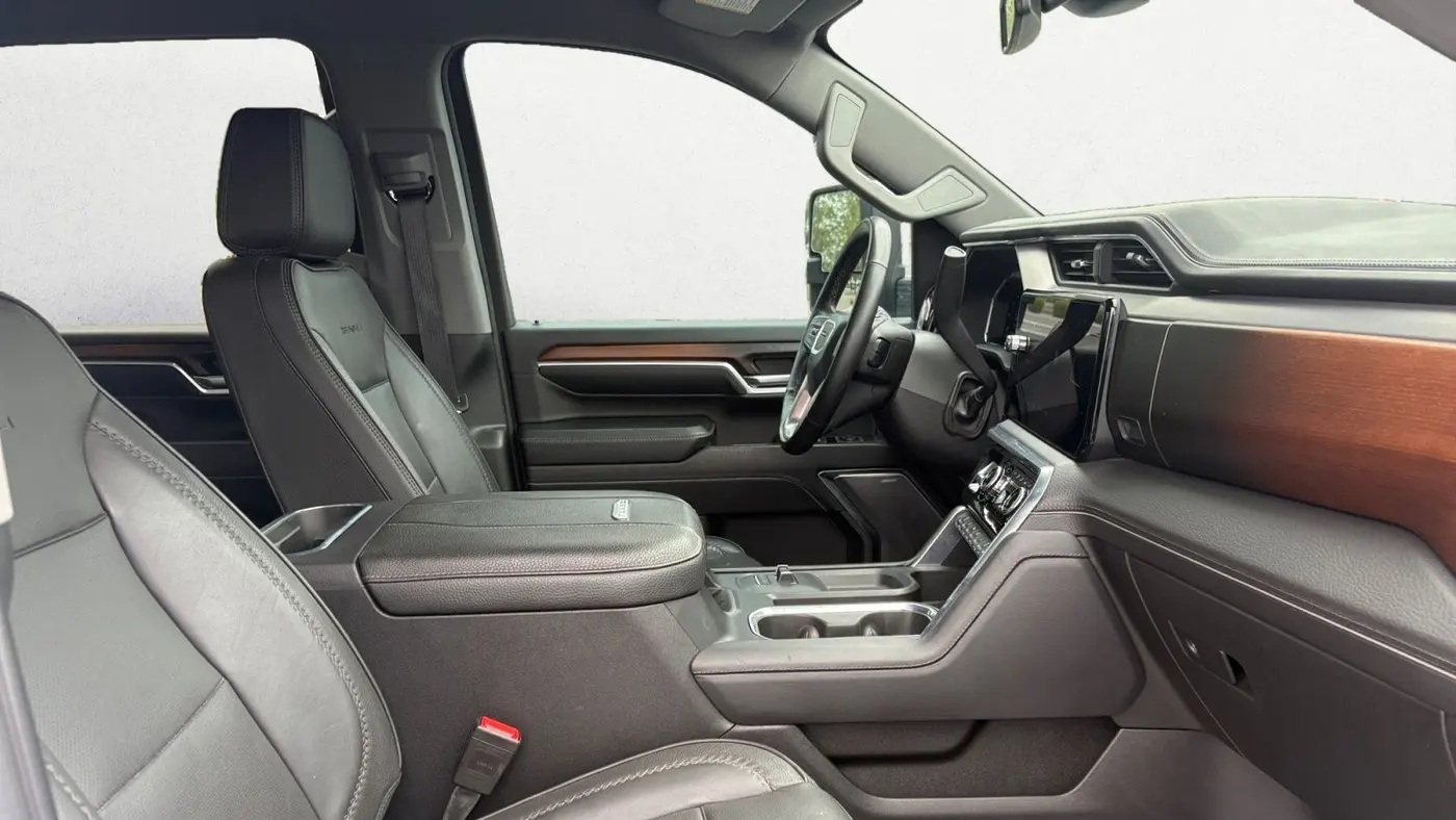 2024 GMC Sierra 2500HD Denali