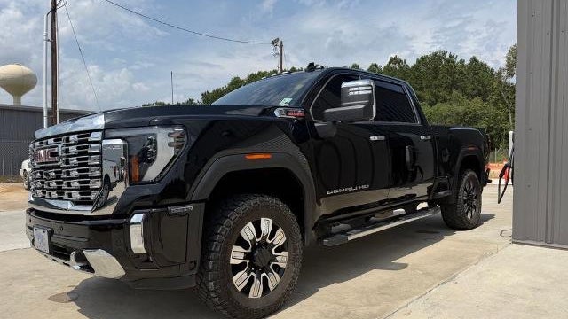 2024 GMC Sierra 2500HD Denali