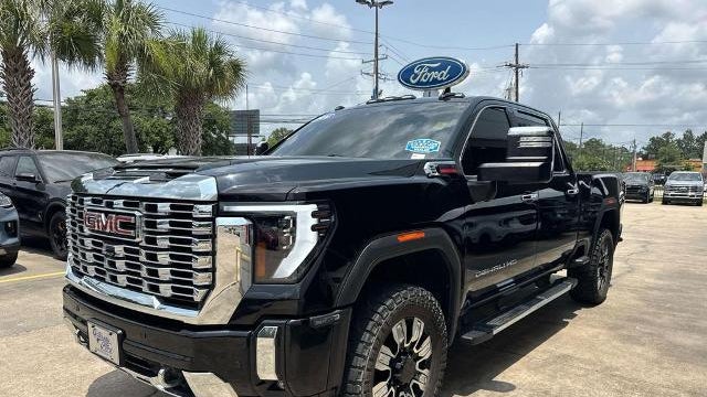 2024 GMC Sierra 2500HD Denali