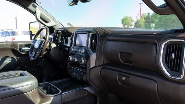 2020 GMC Sierra 2500HD Denali