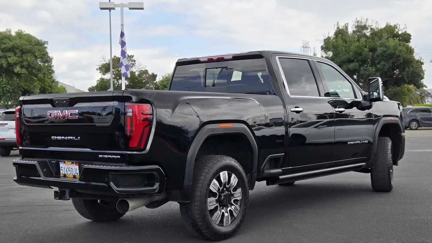 2024 GMC Sierra 2500HD Denali