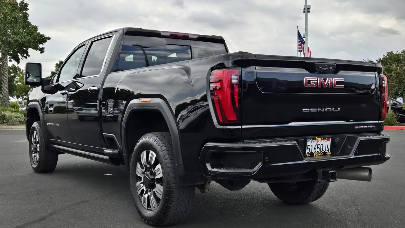 2024 GMC Sierra 2500HD Denali