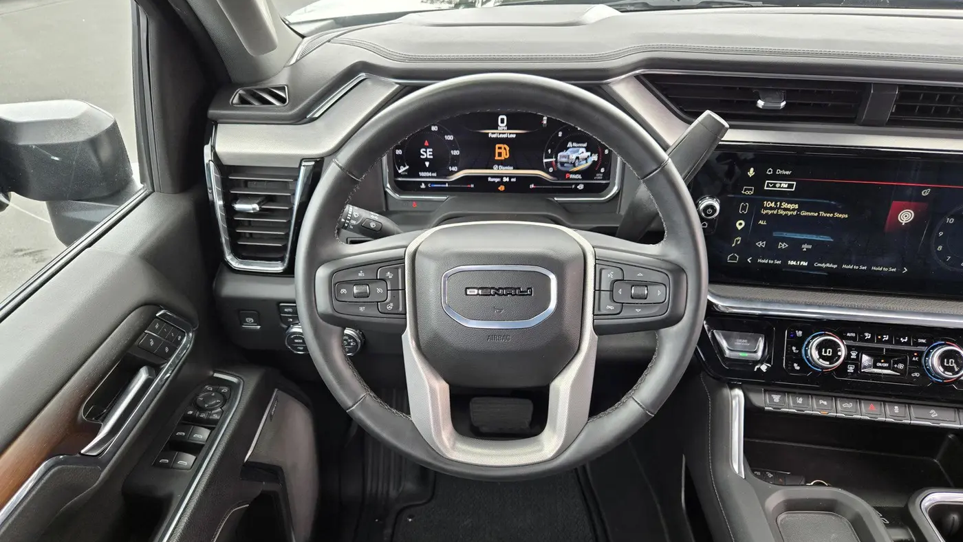 2024 GMC Sierra 2500HD Denali