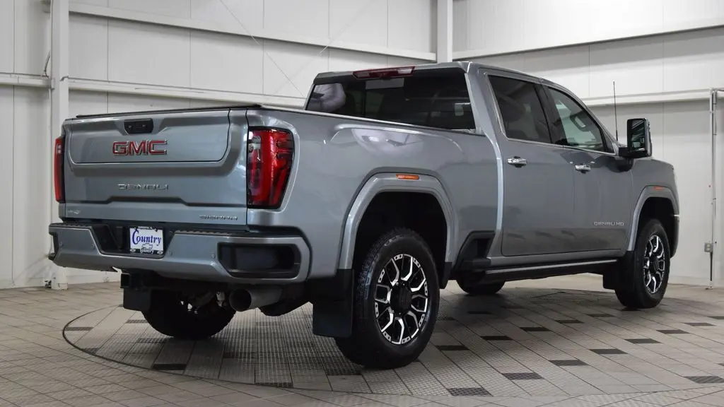 2024 GMC Sierra 2500HD Denali