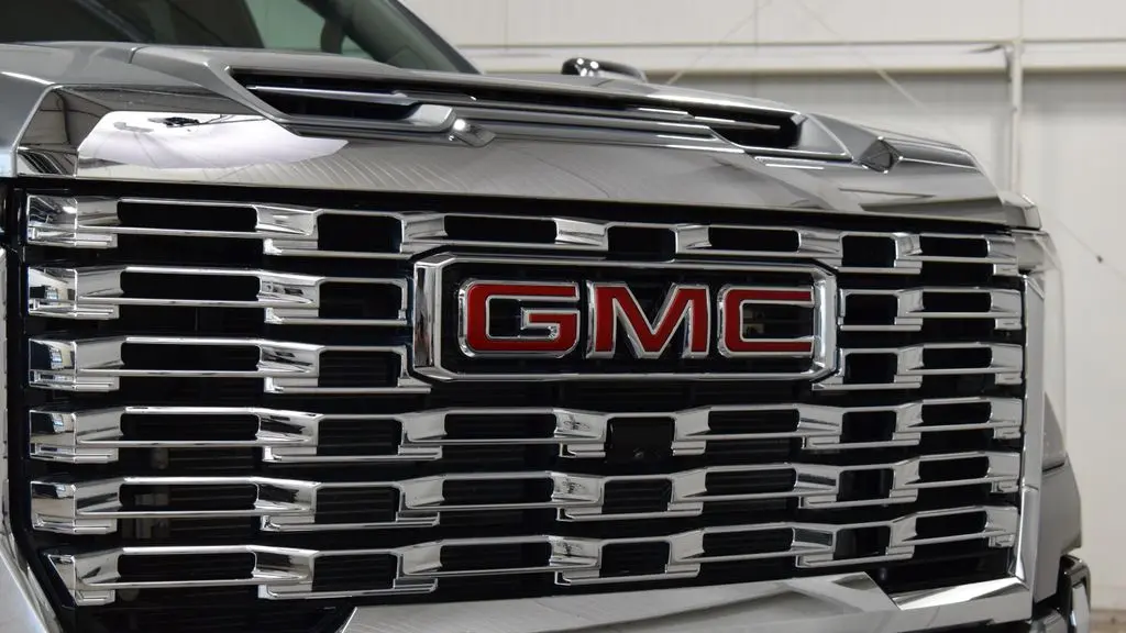 2024 GMC Sierra 2500HD Denali