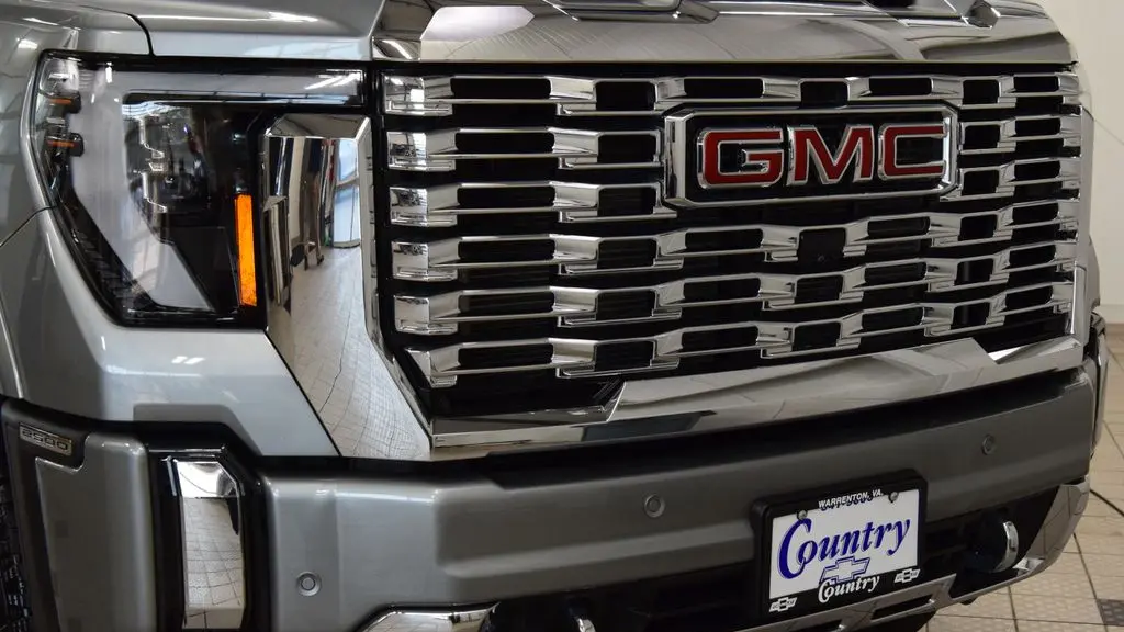 2024 GMC Sierra 2500HD Denali