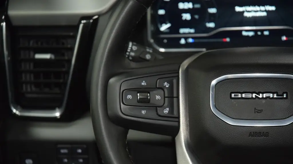 2024 GMC Sierra 2500HD Denali