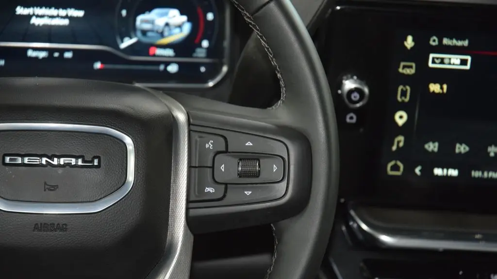 2024 GMC Sierra 2500HD Denali