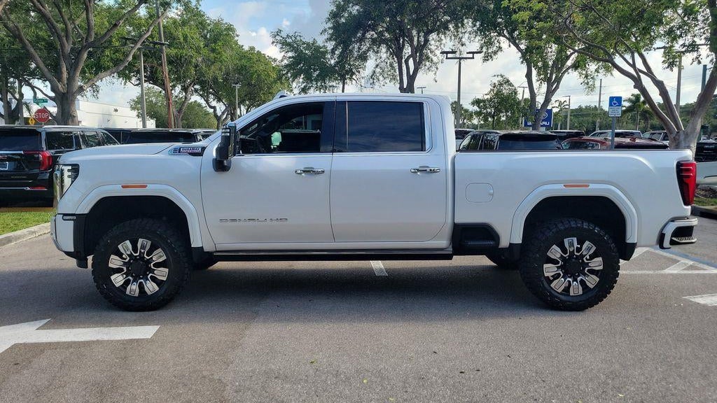 2024 GMC Sierra 2500HD Denali