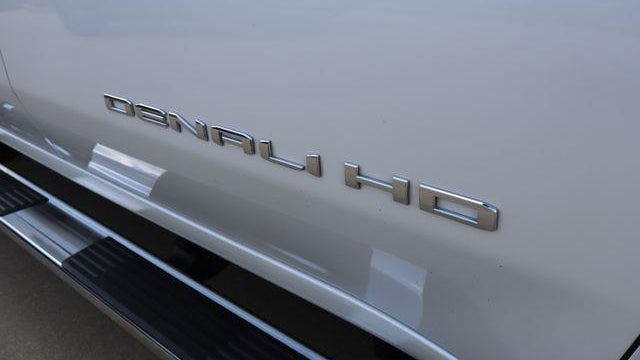 2024 GMC Sierra 2500HD Denali