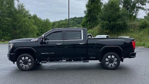 2024 GMC Sierra 2500HD Denali