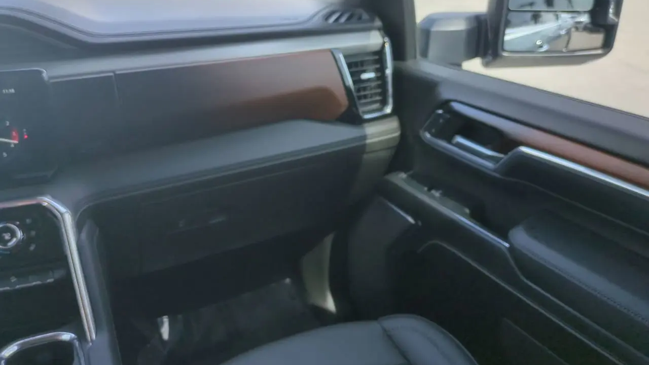2024 GMC Sierra 2500HD Denali