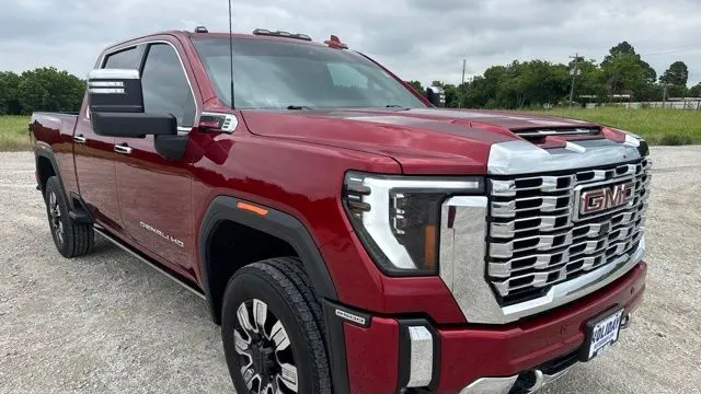 2024 GMC Sierra 2500HD Denali